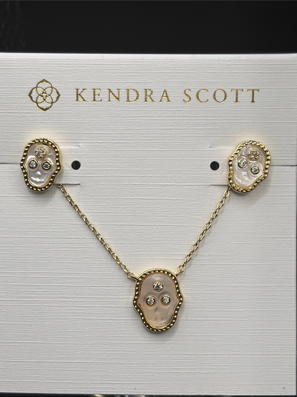 Kendra Scott Gold and Pearl Skull Pendant Necklace with Matching Studs (64)